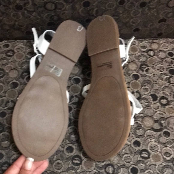 Sandals - Picture 3 of 3